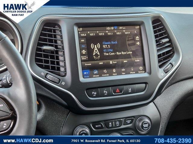 Photo of 2023 Bright White Clearcoat Jeep Cherokee