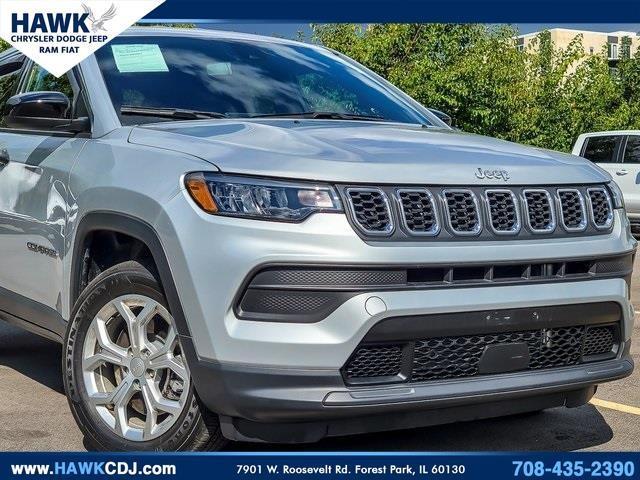 Photo of 2024 Silver Zynith Jeep Compass