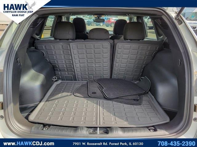 Photo of 2024 Silver Zynith Jeep Compass