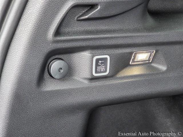 Photo of 2025 Silver Zynith Jeep Grand Cherokee L
