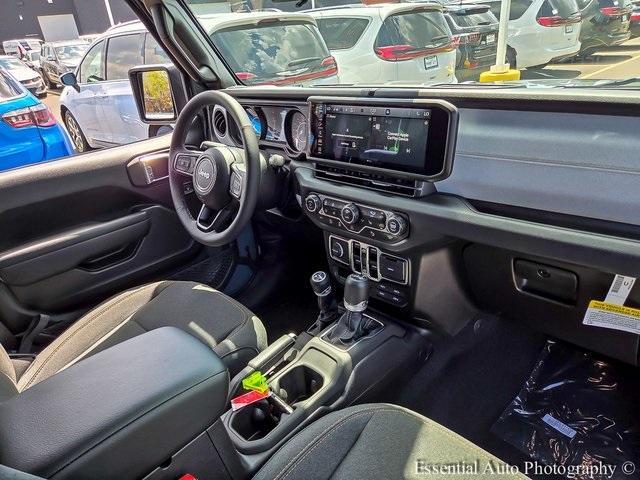 Photo of 2025 Anvil Clearcoat Jeep Wrangler