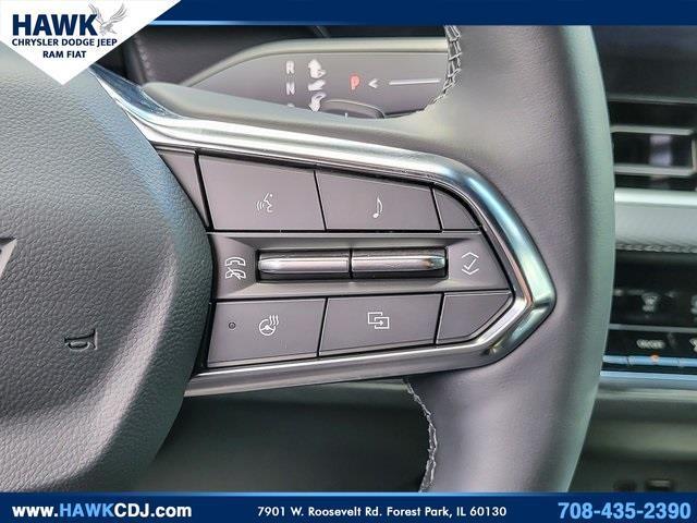 Photo of 2025 Summit White Chevrolet Equinox