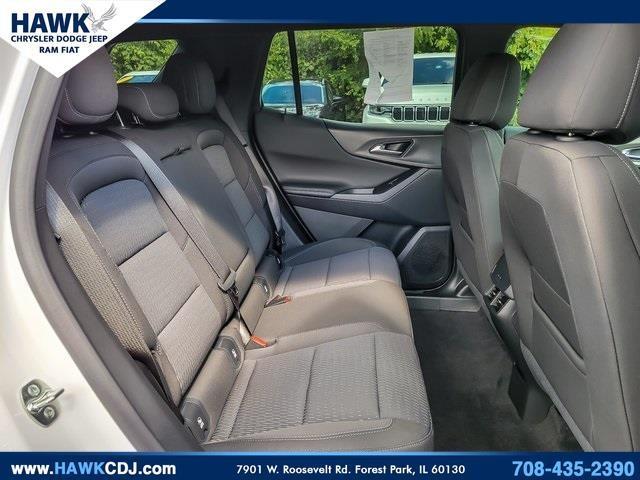 Photo of 2025 Summit White Chevrolet Equinox