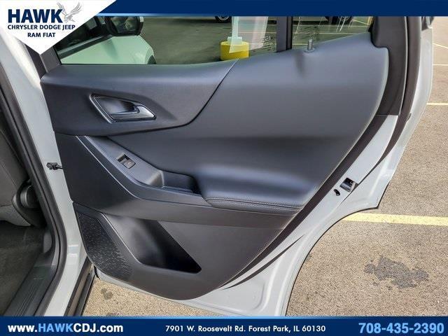 Photo of 2025 Summit White Chevrolet Equinox