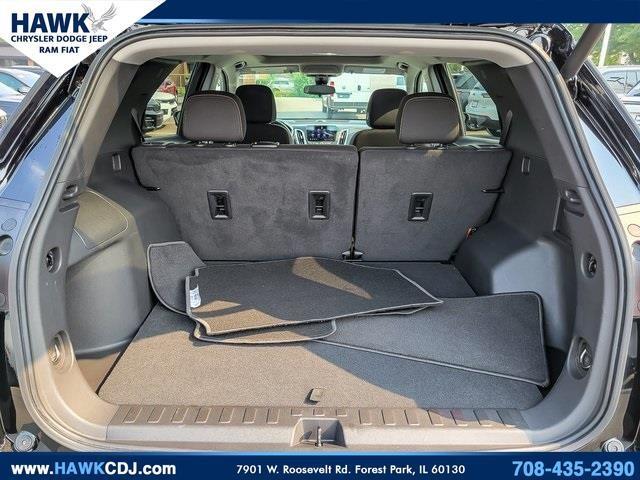 Photo of 2022 Mosaic Black Metallic Chevrolet Equinox