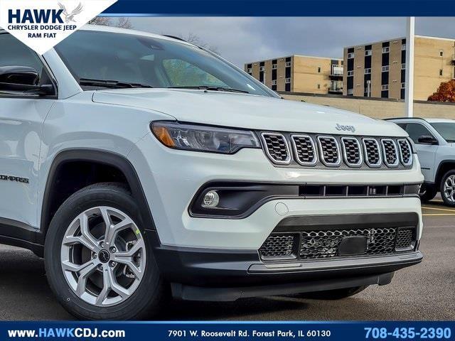 Photo of 2025 Bright White Clearcoat Jeep Compass
