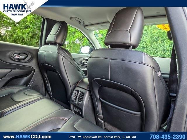 Photo of 2022 Diamond Black Jeep Cherokee