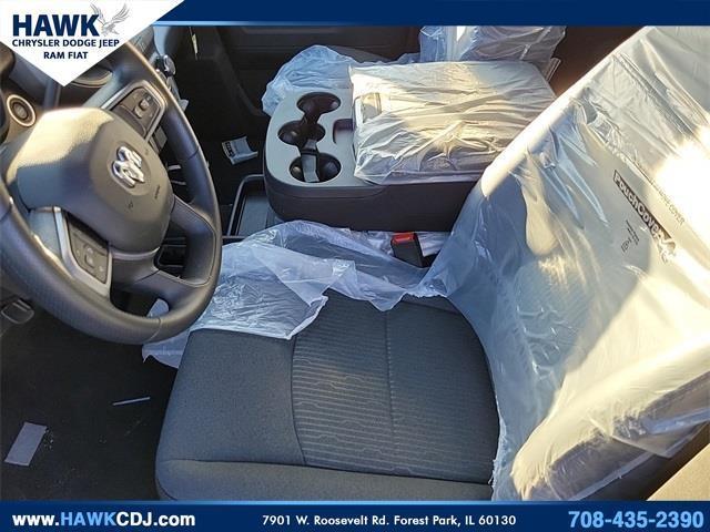 Photo of 2024 Granite Crystal Clearcoat Metallic RAM 2500