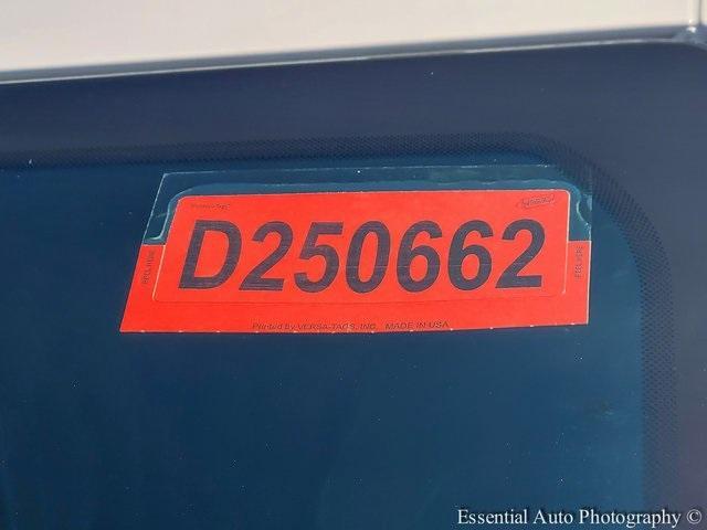 Photo of 2025 Bright White Clearcoat Jeep Grand Cherokee