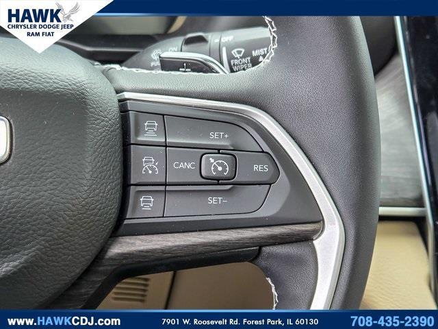 Photo of 2023 Velvet Red Pearlcoat Jeep Grand Cherokee