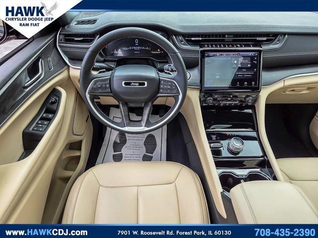 Photo of 2023 Velvet Red Pearlcoat Jeep Grand Cherokee