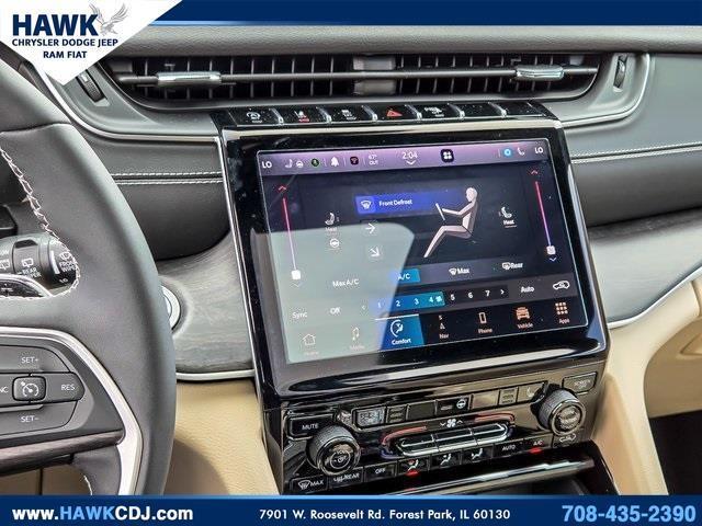 Photo of 2023 Velvet Red Pearlcoat Jeep Grand Cherokee