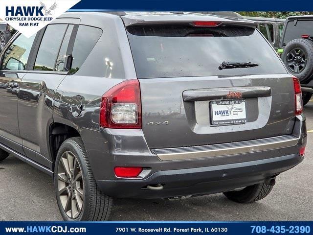 Photo of 2016 Granite Crystal Clearcoat Metallic Jeep Compass