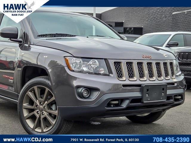 Photo of 2016 Granite Crystal Clearcoat Metallic Jeep Compass