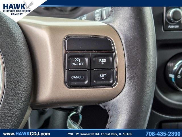 Photo of 2016 Granite Crystal Clearcoat Metallic Jeep Compass
