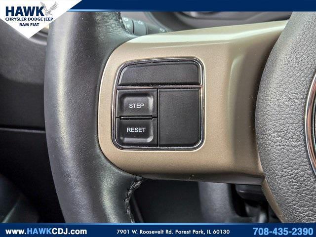 Photo of 2016 Granite Crystal Clearcoat Metallic Jeep Compass