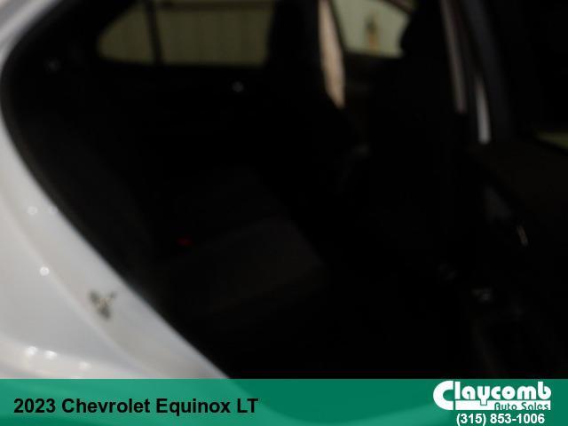 Photo of 2023 White Chevrolet Equinox