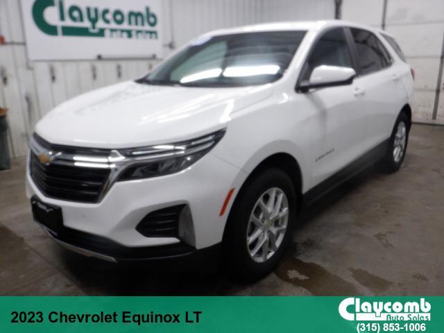 Photo of 2023 White Chevrolet Equinox