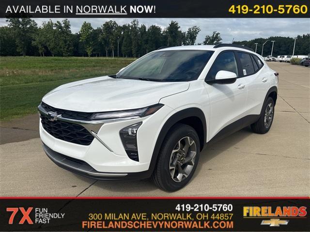 Photo of 2025 Summit White Chevrolet Trax
