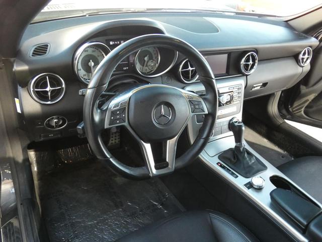 Photo of 2012 Gray Mercedes-Benz SLK-Class
