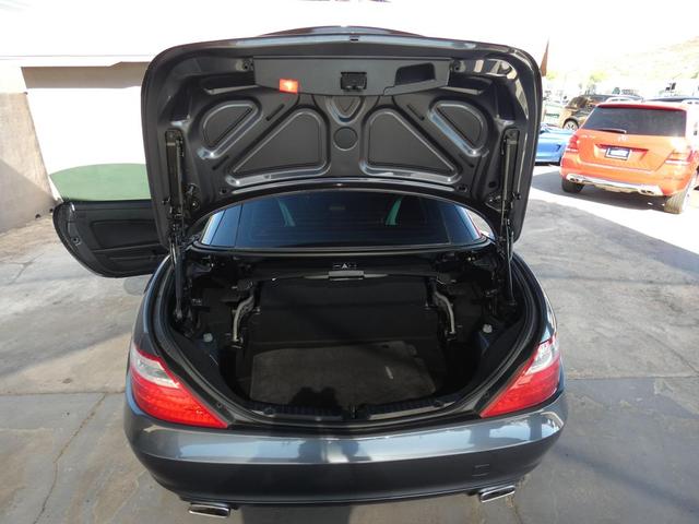 Photo of 2012 Gray Mercedes-Benz SLK-Class