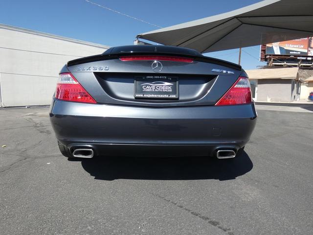 Photo of 2012 Gray Mercedes-Benz SLK-Class