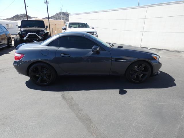Photo of 2012 Gray Mercedes-Benz SLK-Class