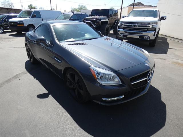 Photo of 2012 Gray Mercedes-Benz SLK-Class