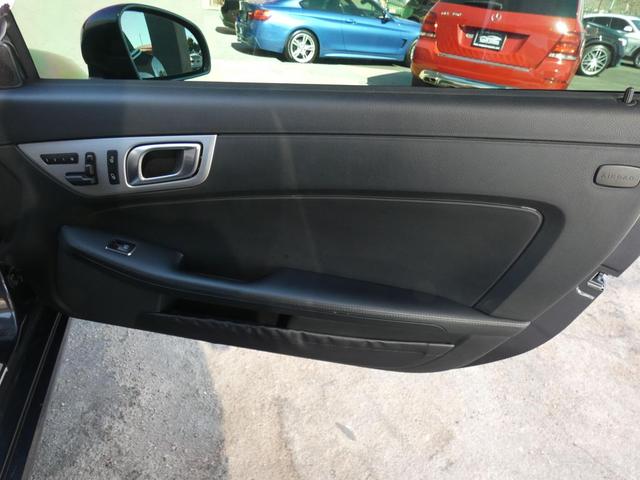 Photo of 2012 Gray Mercedes-Benz SLK-Class