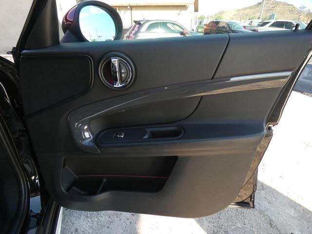 Photo of 2018 Midnight Black Metallic MINI Countryman