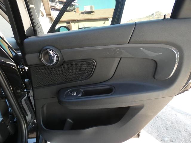 Photo of 2018 Midnight Black Metallic MINI Countryman