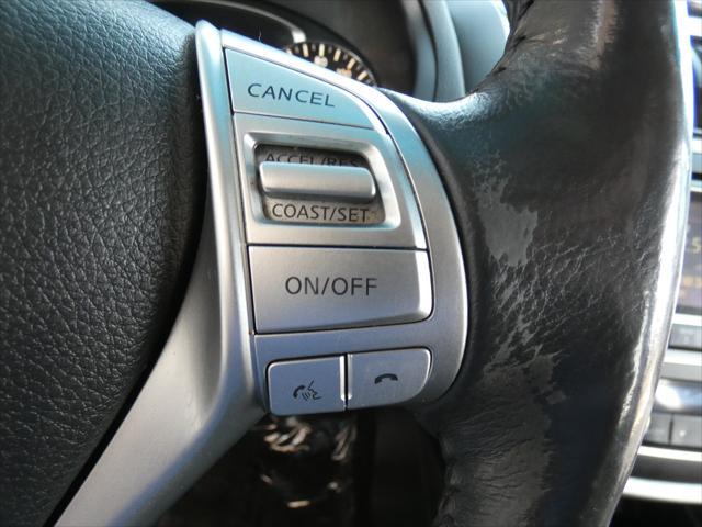Photo of 2017 Gun Metallic Nissan Altima