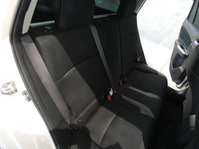 Photo of 2017 Crystal White Pearl Subaru Crosstrek