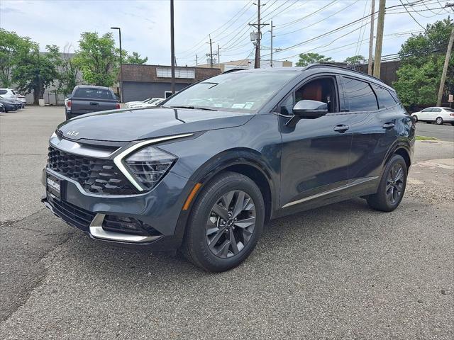 Photo of 2023 Gravity Gray Kia Sportage Hybrid