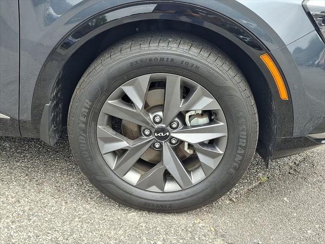 Photo of 2023 Gravity Gray Kia Sportage Hybrid