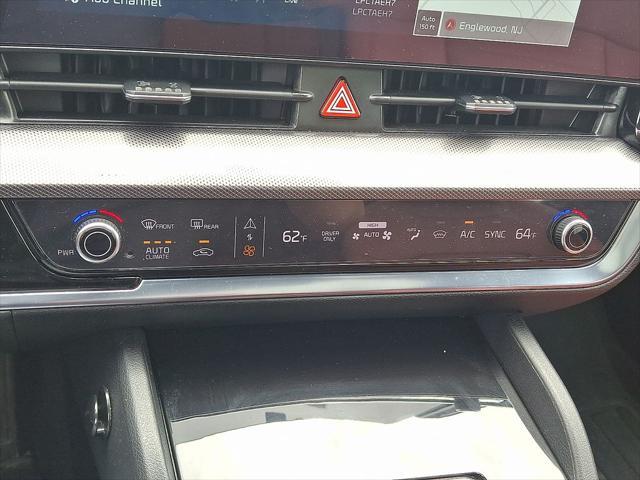 Photo of 2023 Gravity Gray Kia Sportage Hybrid
