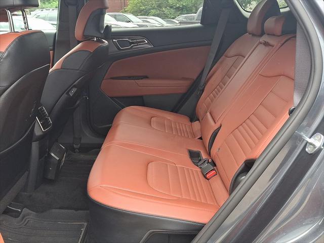 Photo of 2023 Gravity Gray Kia Sportage Hybrid