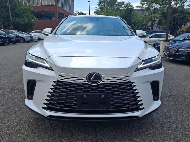Photo of 2024 Eminent White Pearl Lexus RX 350