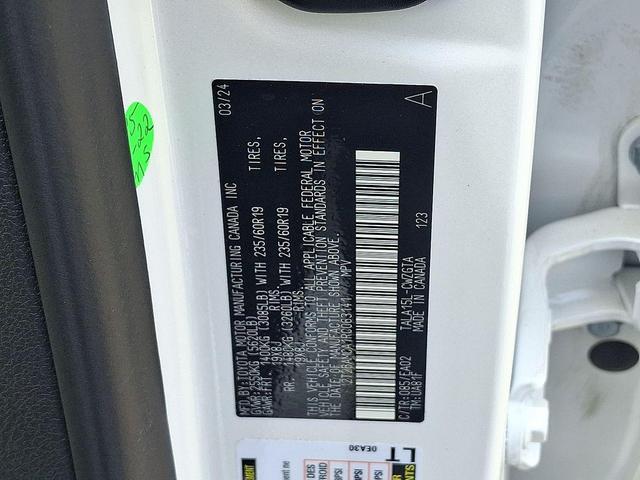 Photo of 2024 Eminent White Pearl Lexus RX 350