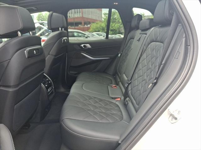 Photo of 2025 White BMW X5 PHEV