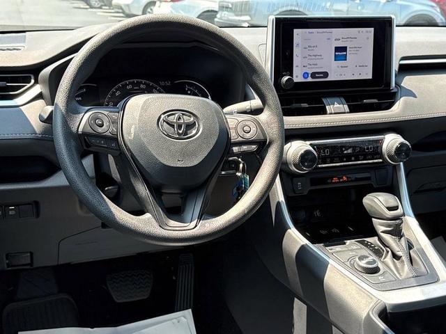 Photo of 2025 Silver Toyota RAV4 Hybrid