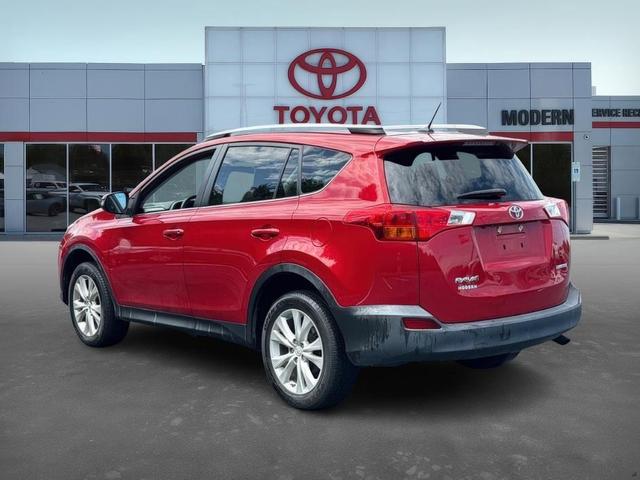 Photo of 2015 Red Toyota RAV4
