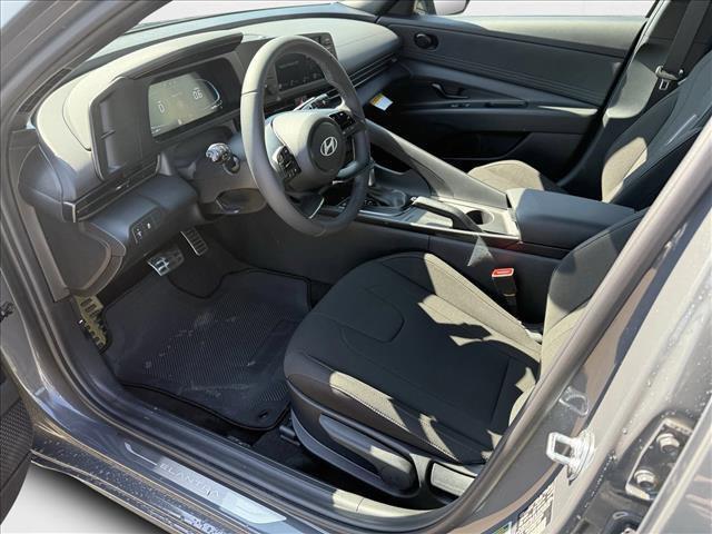 Photo of 2025 Ecotronic Gray Hyundai ELANTRA