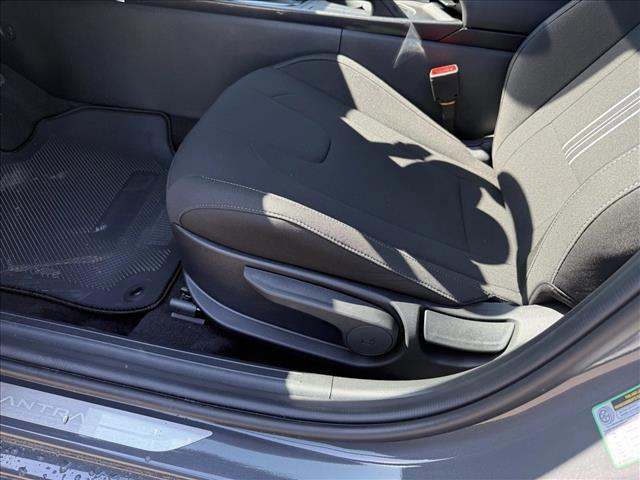Photo of 2025 Ecotronic Gray Hyundai ELANTRA
