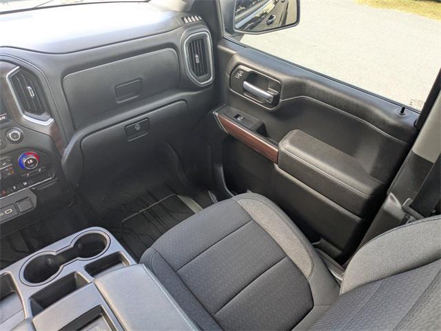 Photo of 2021 Black Chevrolet Silverado 1500