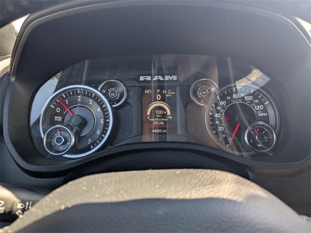 Photo of 2022 Diamond Black Crystal Pearlcoat RAM 1500