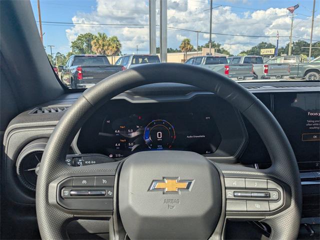 Photo of 2026 Summit White Chevrolet Colorado
