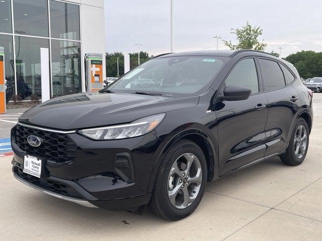 Photo of 2024 Black Metallic Ford Escape