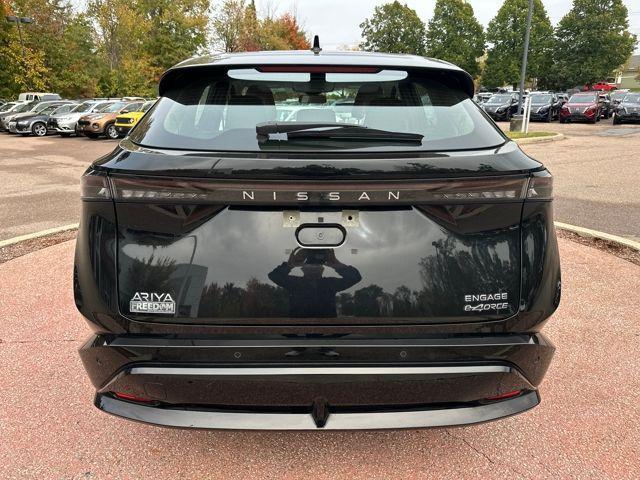 Photo of 2023 Black Diamond Nissan ARIYA