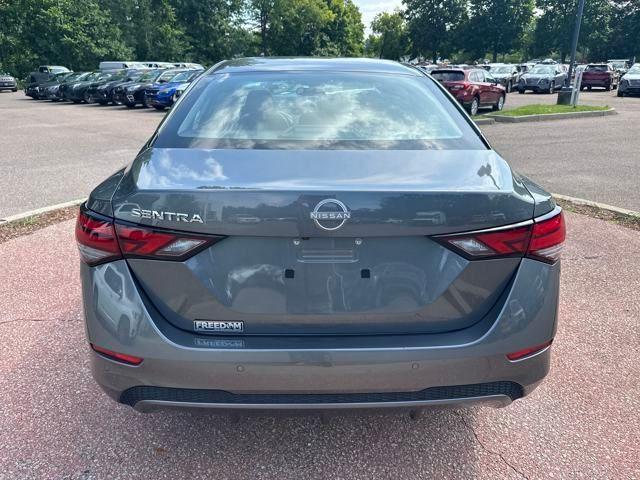 Photo of 2025 Gun Metallic Nissan Sentra
